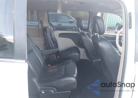 2015 Chrysler Town & Country Touring from USA, damaged, VIN 2C4RC1BG0FR587667